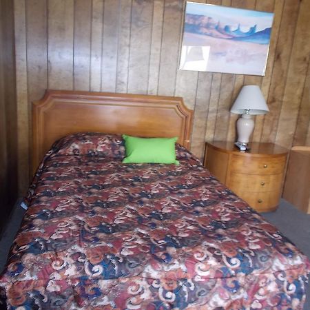 Atomic Inn Beatty Near Death Valley מראה חיצוני תמונה