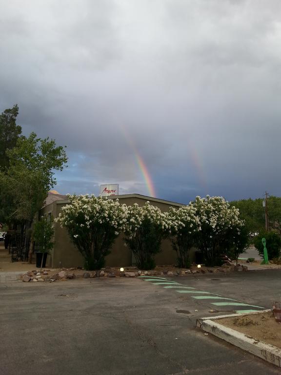 Atomic Inn Beatty Near Death Valley מראה חיצוני תמונה