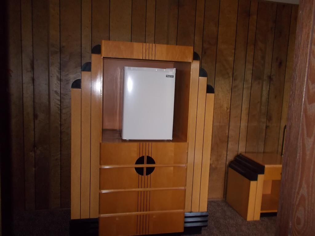 Atomic Inn Beatty Near Death Valley מראה חיצוני תמונה