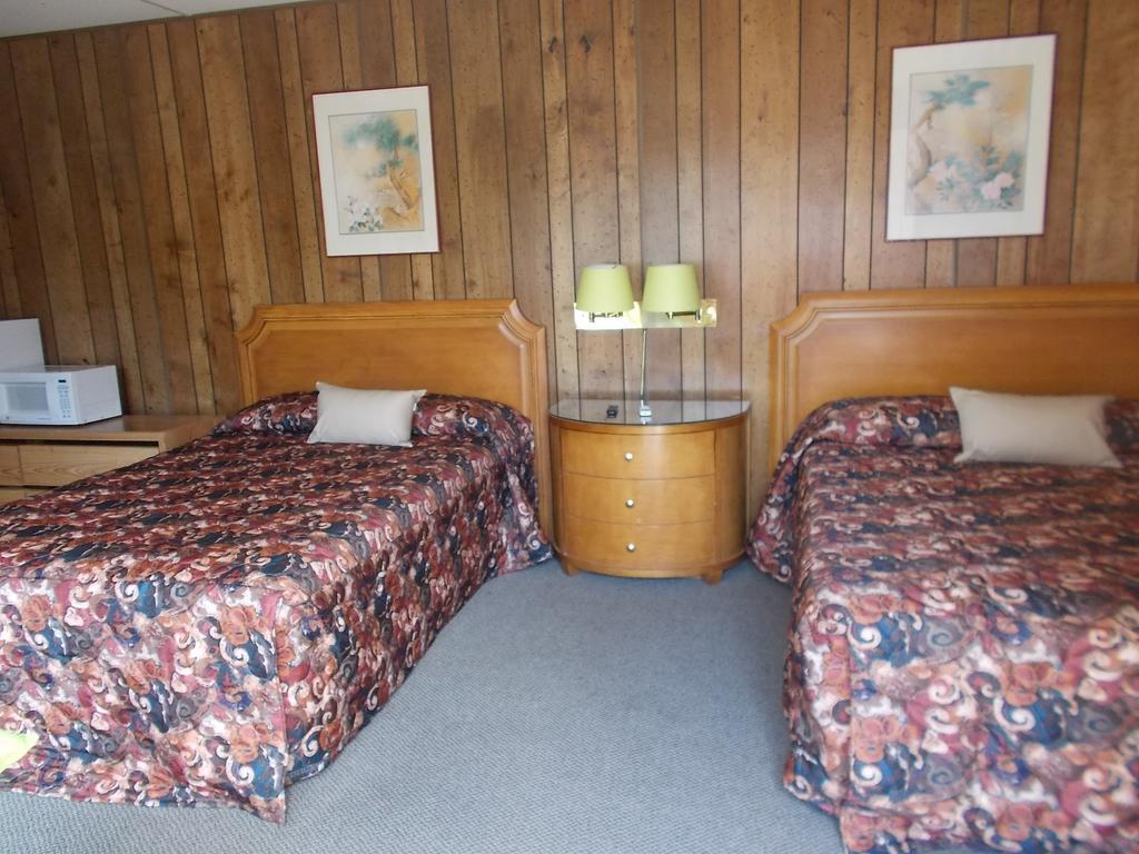 Atomic Inn Beatty Near Death Valley מראה חיצוני תמונה
