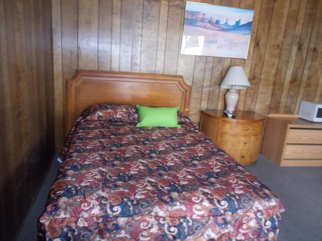Atomic Inn Beatty Near Death Valley מראה חיצוני תמונה